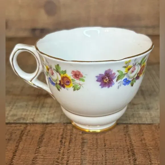 Royal Stafford Bone China Made in England Teacup and Saucer Floral Gold Trim - Picture 9 of 10
